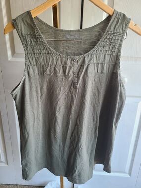 Eddie Bauer Olive Pintuck Henley Tank